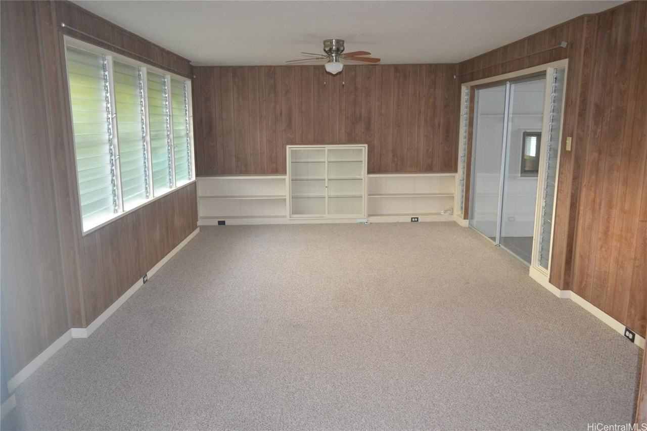 3238 Makini St - Photo 2 of 9