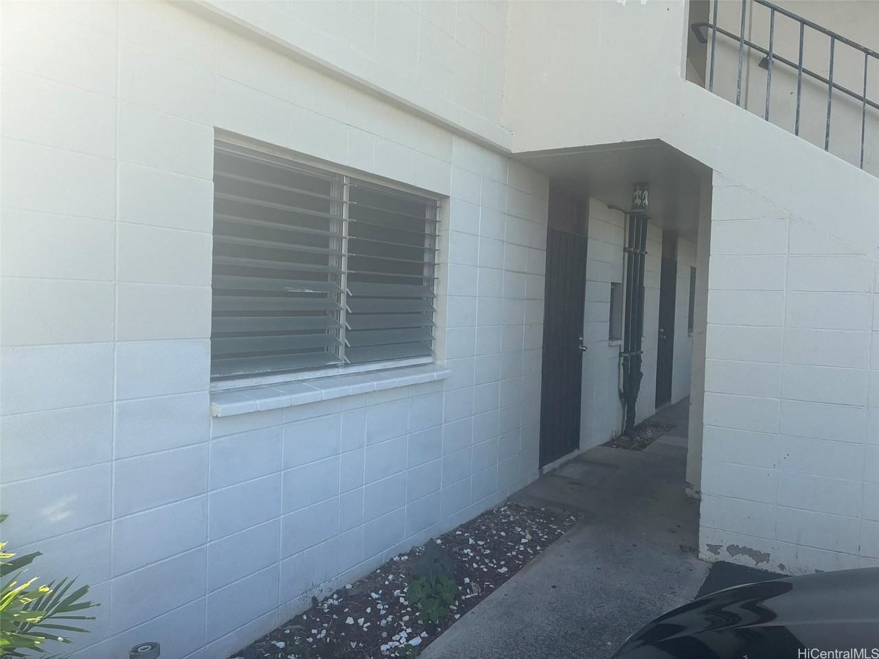 1233 Young St #101 - Photo 2 of 9