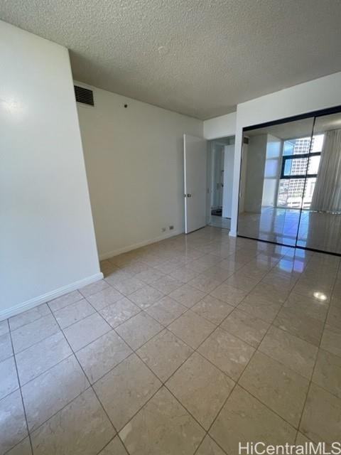 1212 Nuuanu Ave #1207 - Photo 6 of 24