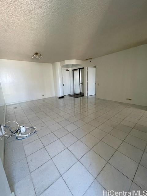 1212 Nuuanu Ave #1207 - Photo 7 of 24