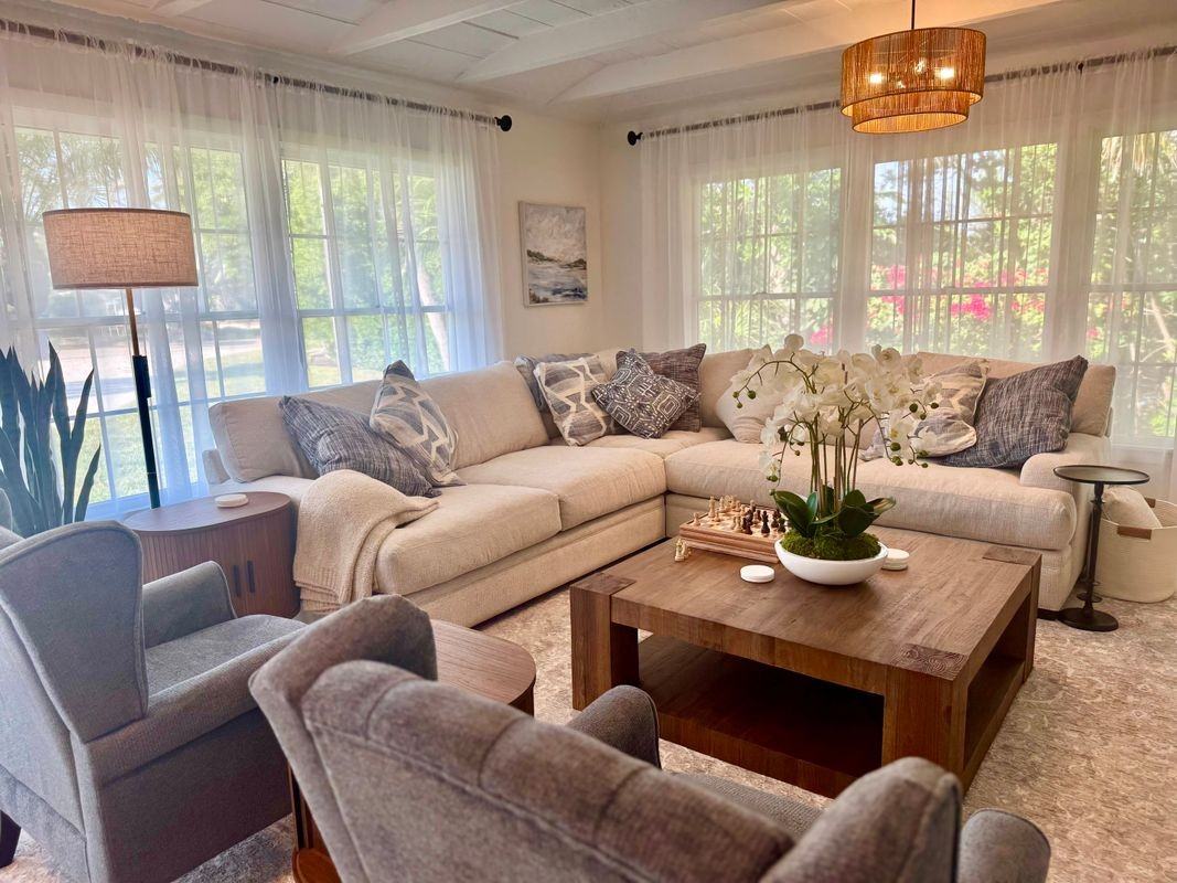 311 Island Cir - Photo 5 of 49