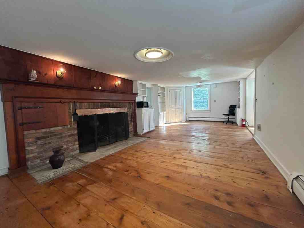 6225 Main St - Photo 6 of 12