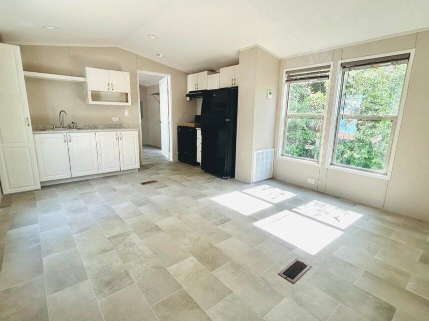 1351 E Little Creek Rd - Photo 3 of 6