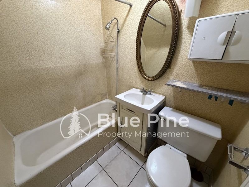 157 E Elva St #2 - Photo 6 of 9