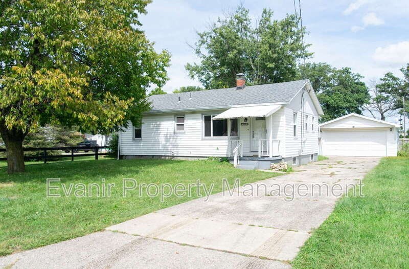 113 Oakwood Ave - Photo 2 of 26