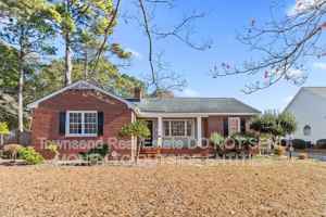 featured image of 315 Fairfield Rd