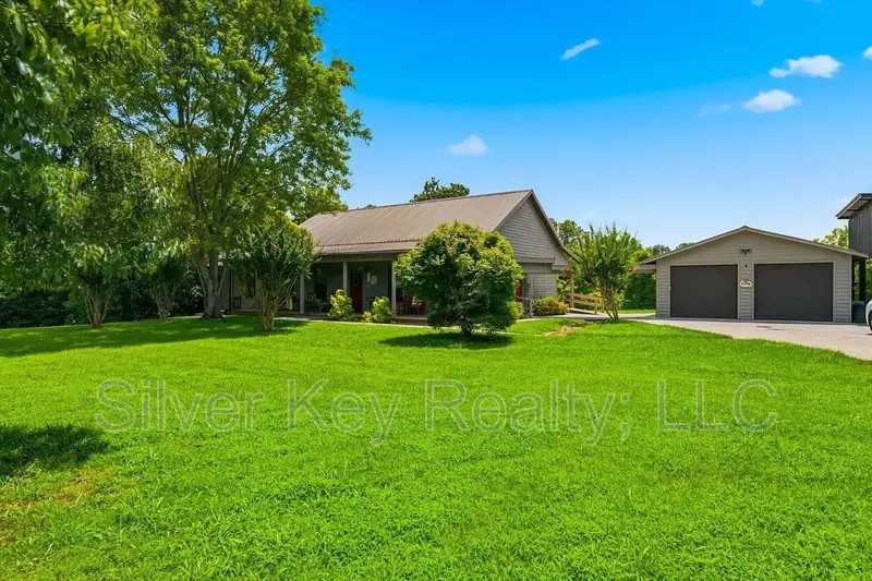 834 Highwayeast - Photo 2 of 47