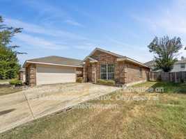 featured image of 2828 Thrush Dr