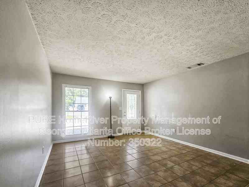 85 Plum Orchard Rd #2 - Photo 3 of 18