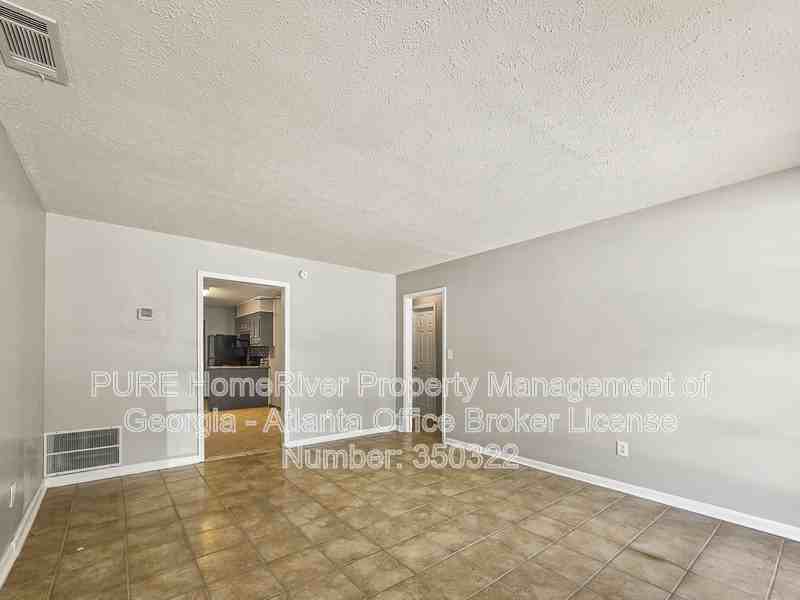 85 Plum Orchard Rd #2 - Photo 4 of 18