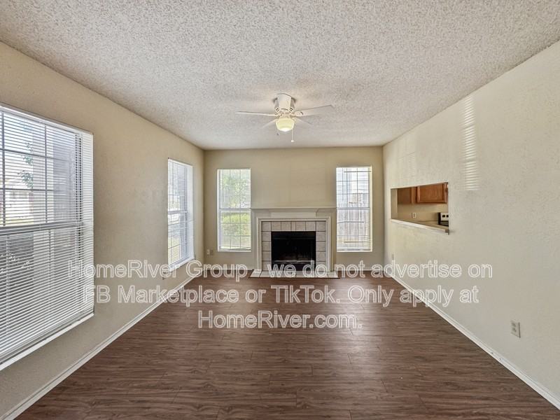 2417 Forestbrook Dr - Photo 3 of 22