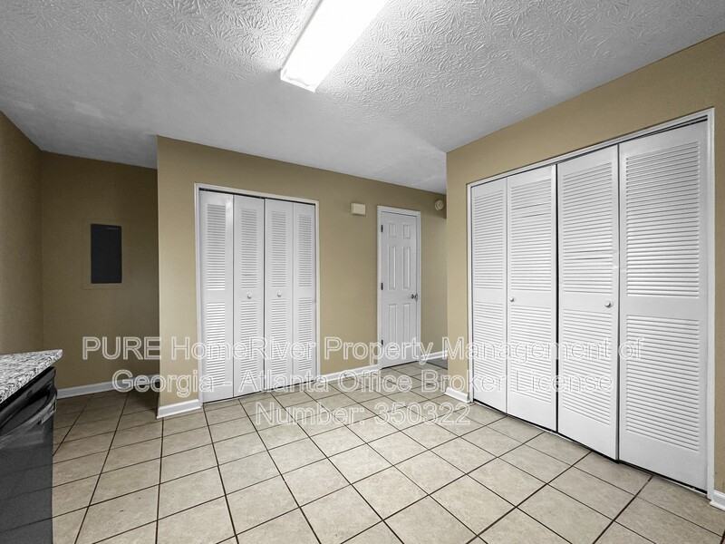 506 Oakwood Ct - Photo 5 of 17