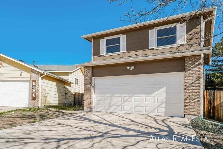 5515 Jennifer Ln - Photo 3 of 21