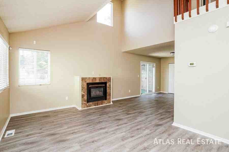 5515 Jennifer Ln - Photo 4 of 21