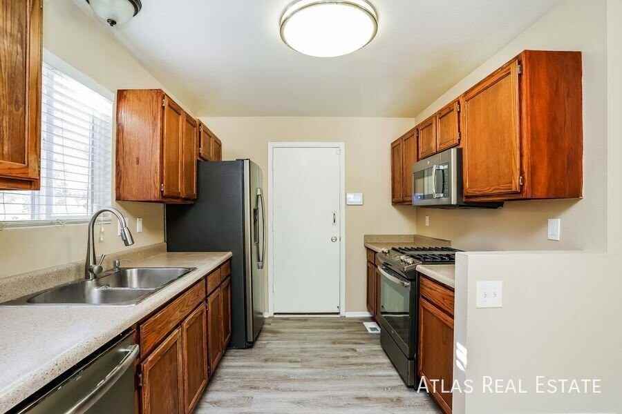 5515 Jennifer Ln - Photo 6 of 21