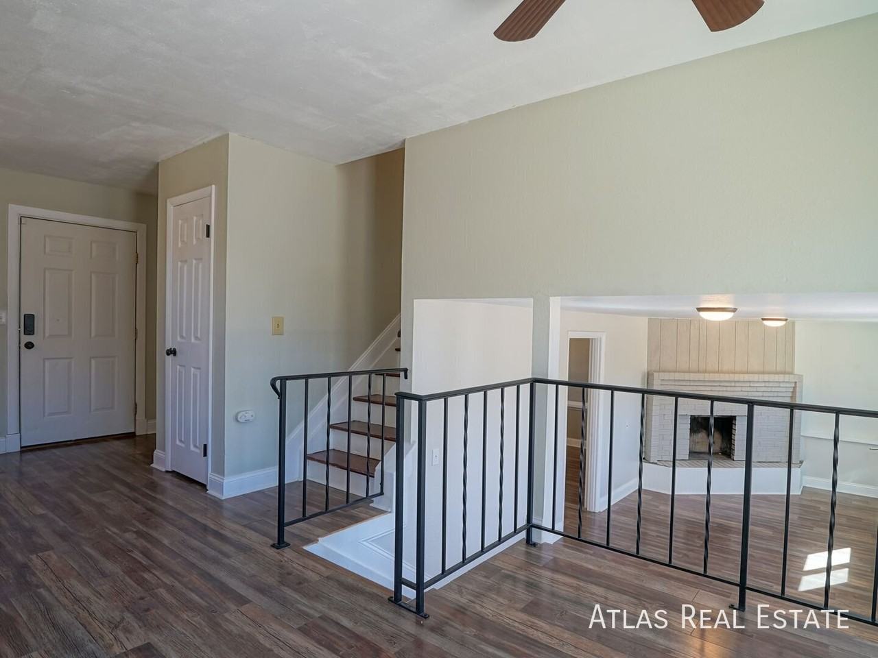 1540 Yakima Dr - Photo 4 of 20
