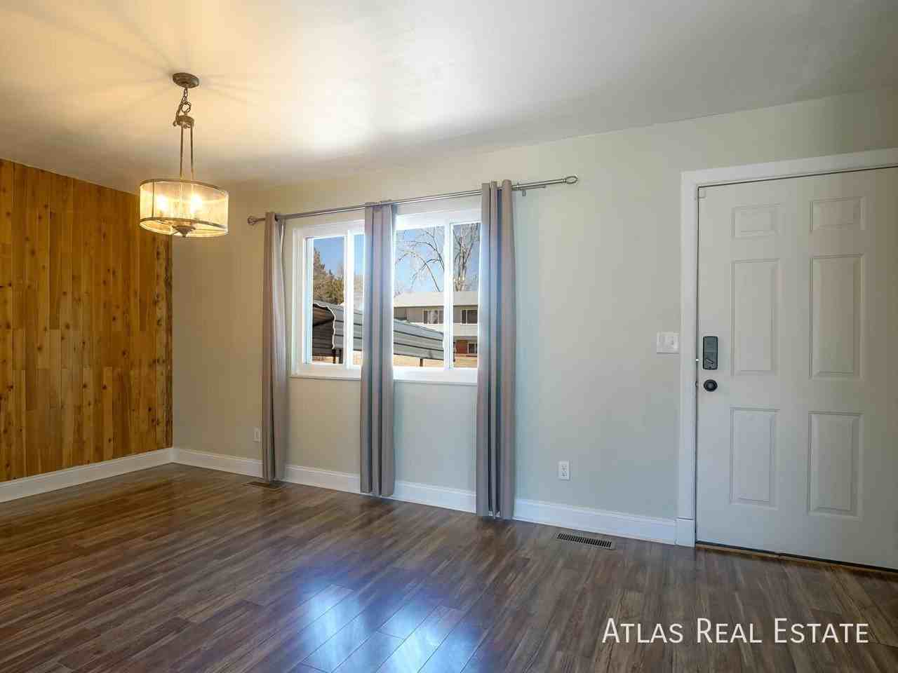 1540 Yakima Dr - Photo 6 of 20