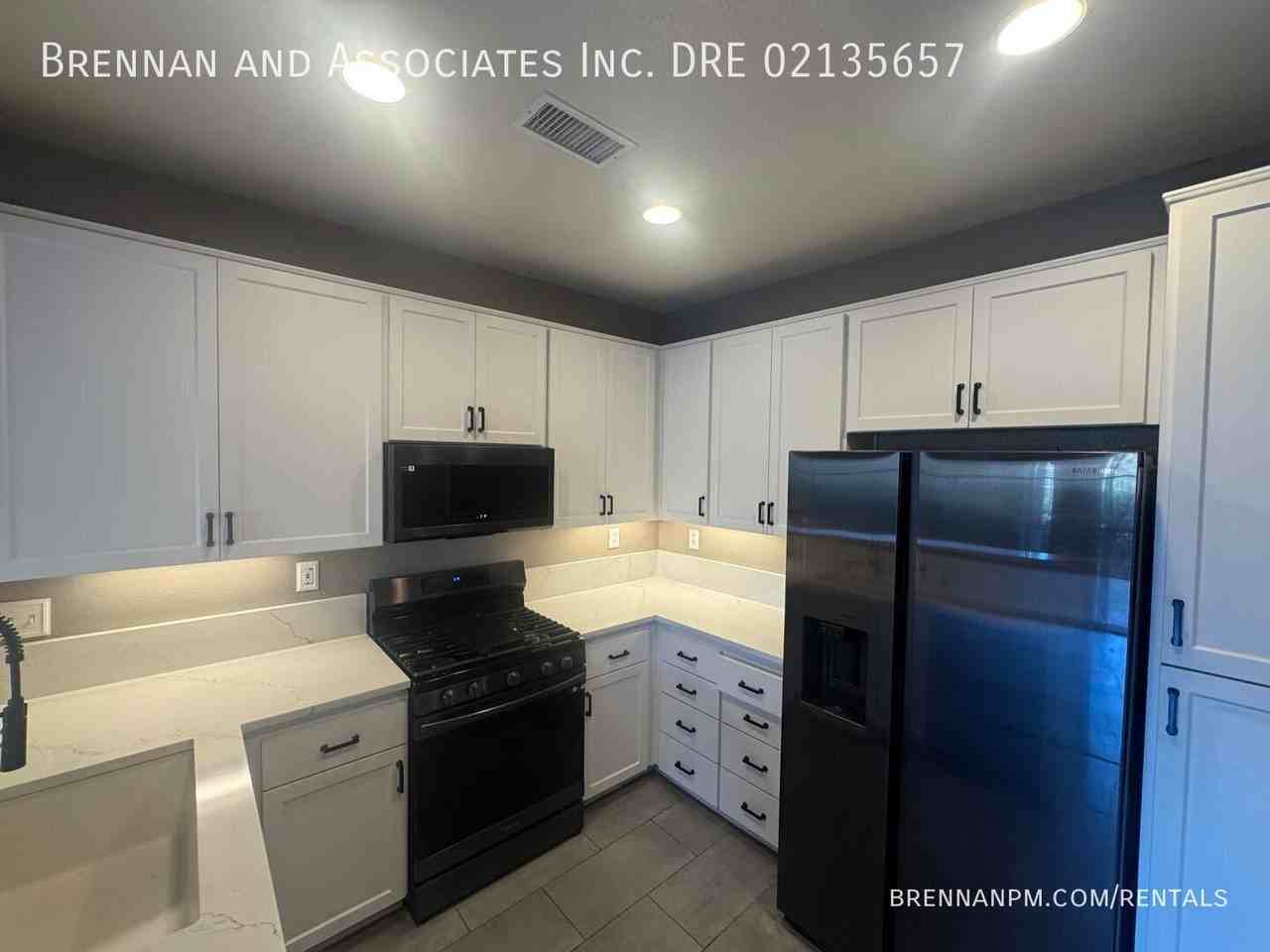 1165 Latigo Cv #3 - Photo 7 of 50