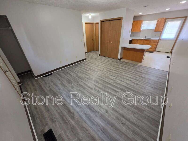 700 S 7th St #A - Photo 2 of 14