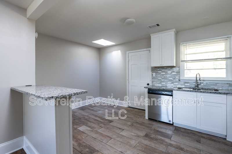 1891 Goddard St Se - Photo 7 of 23