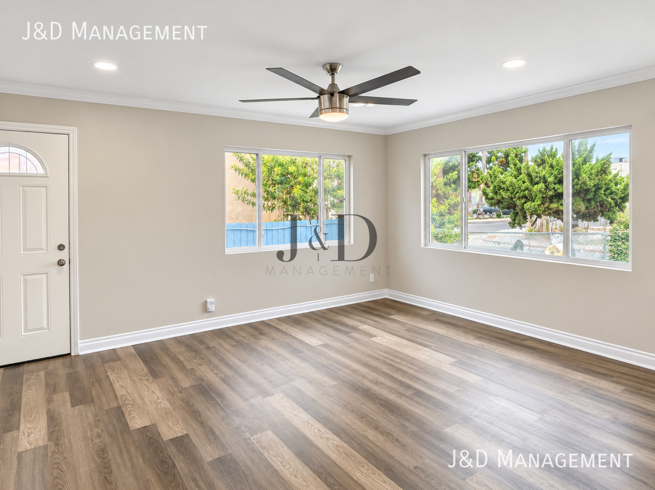 827 S 36th St - Photo 5 of 12