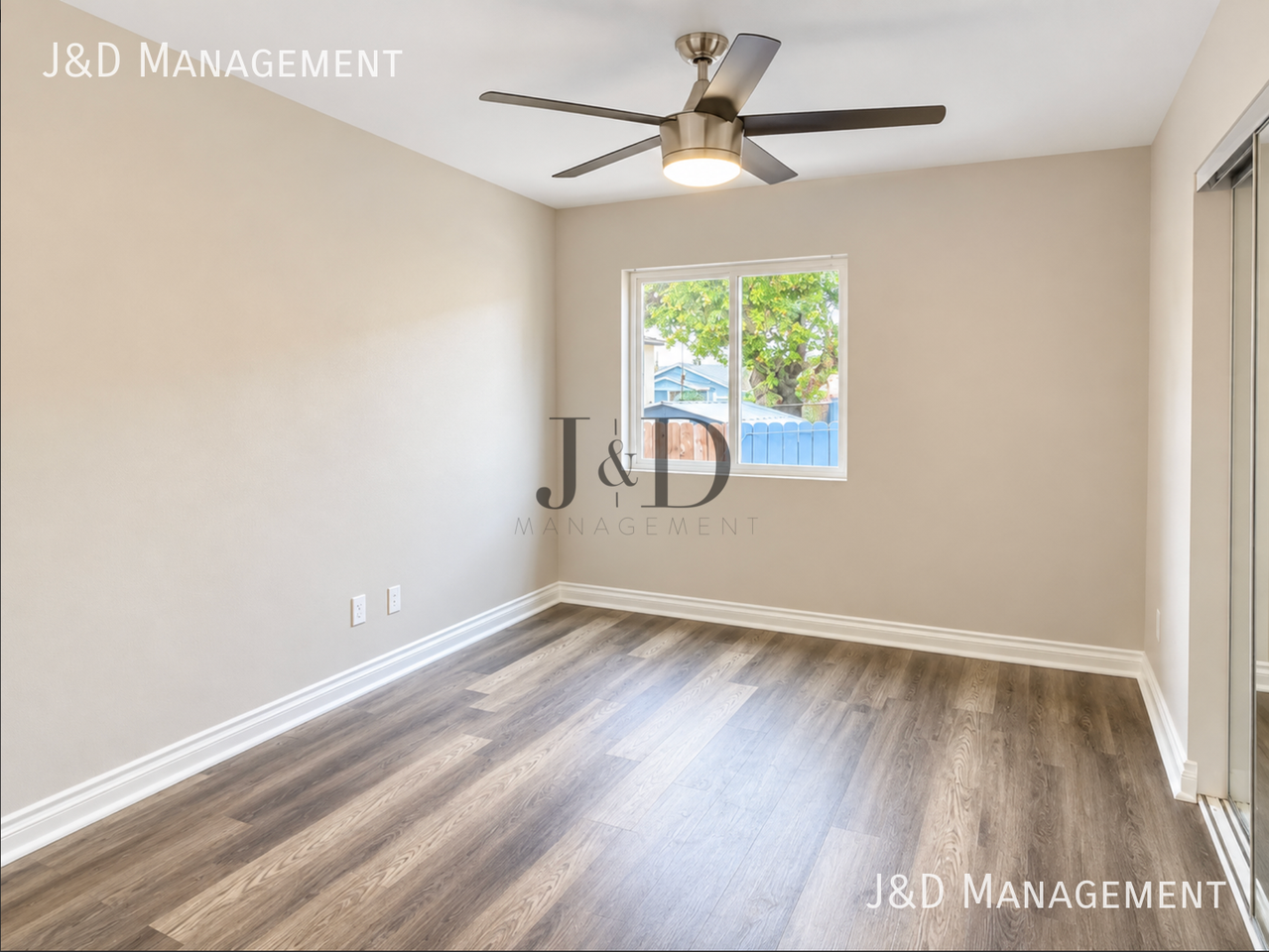 827 S 36th St - Photo 6 of 12