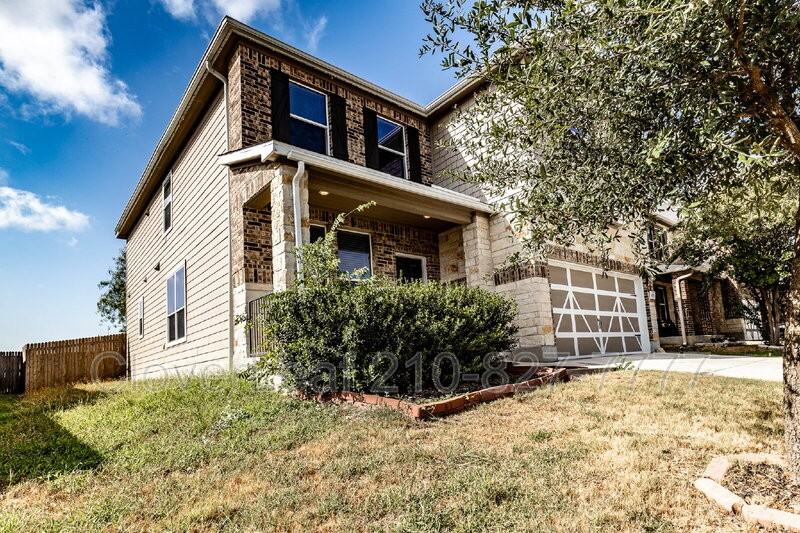 6818 Slaton Flds - Photo 3 of 42