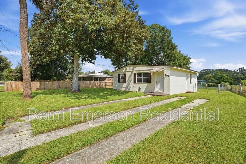 3905 Wilts St - Photo 4 of 16
