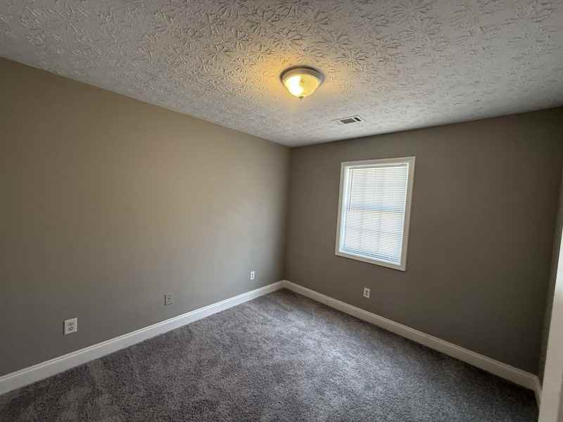 281 Westchester Cir - Photo 7 of 15