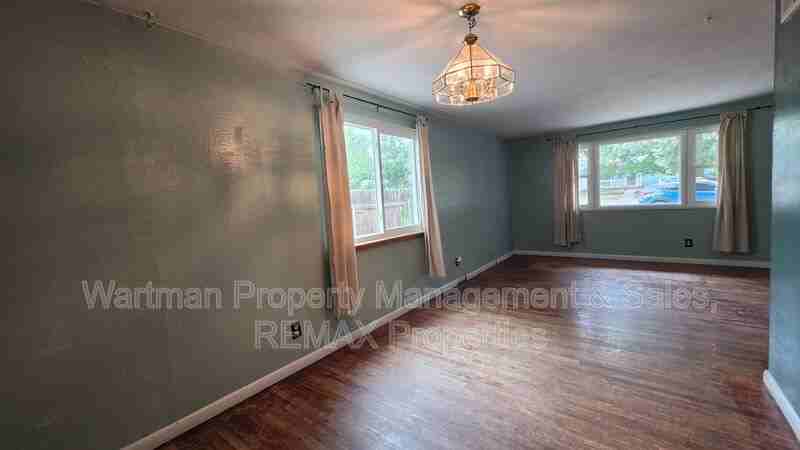 2524 Farragut Ave - Photo 5 of 21