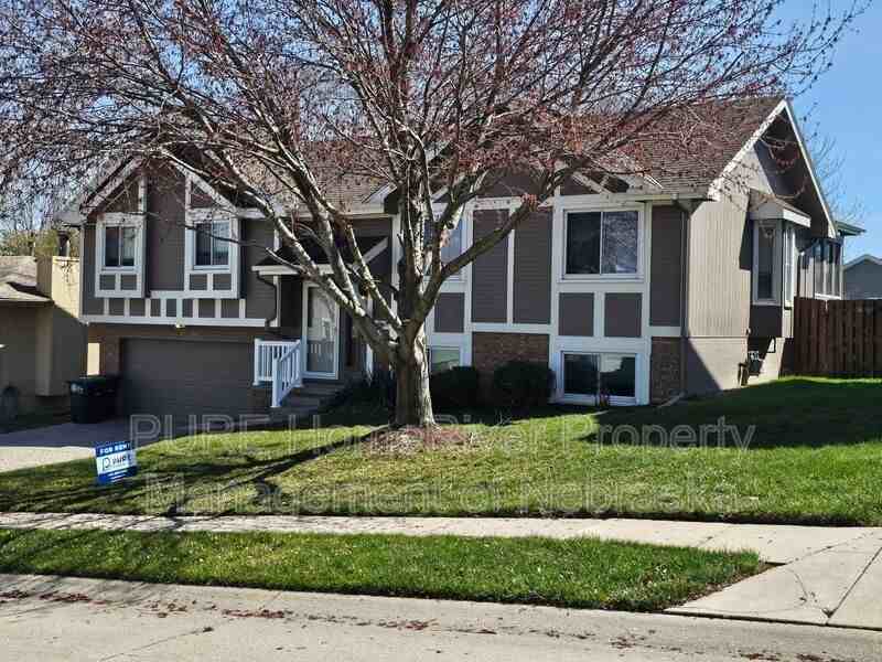 12321 Wirt St - Photo 3 of 39