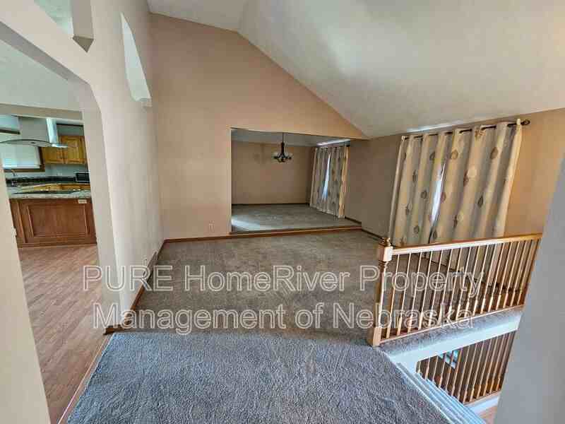 12321 Wirt St - Photo 5 of 39