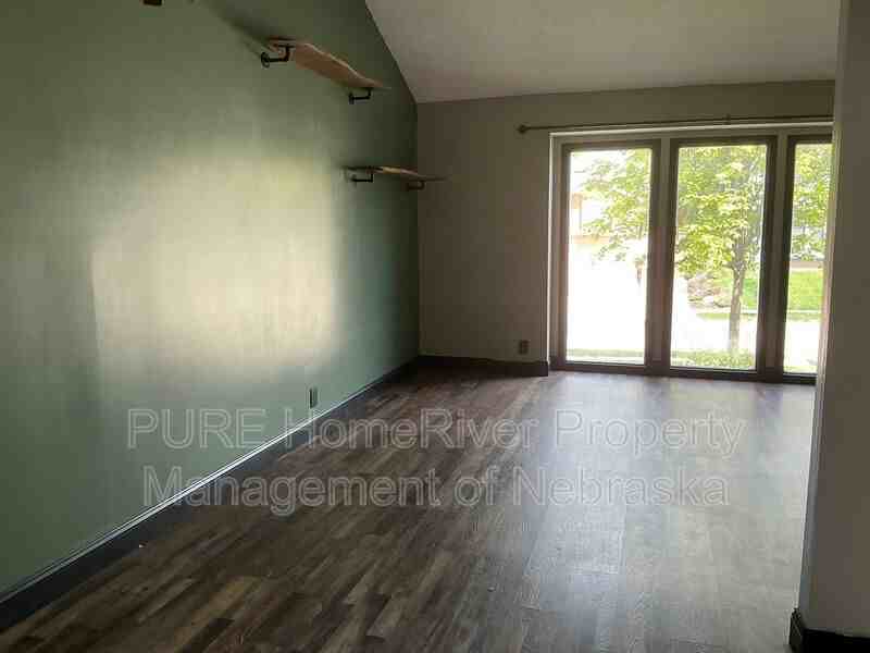 5018 S 163rd St - Photo 2 of 25