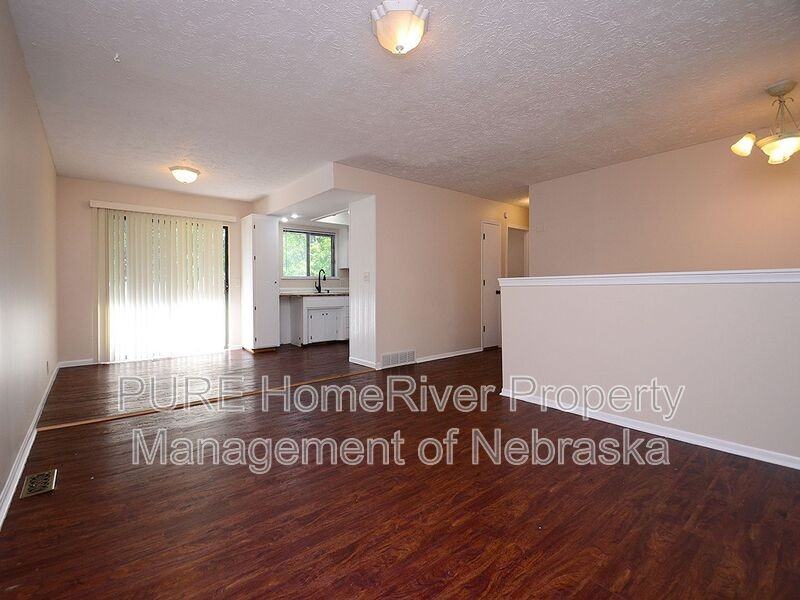 3607 Katie Dr - Photo 4 of 32