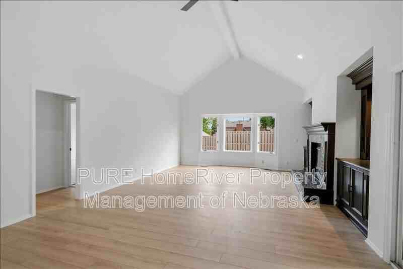 15527 Mason Cir - Photo 7 of 35