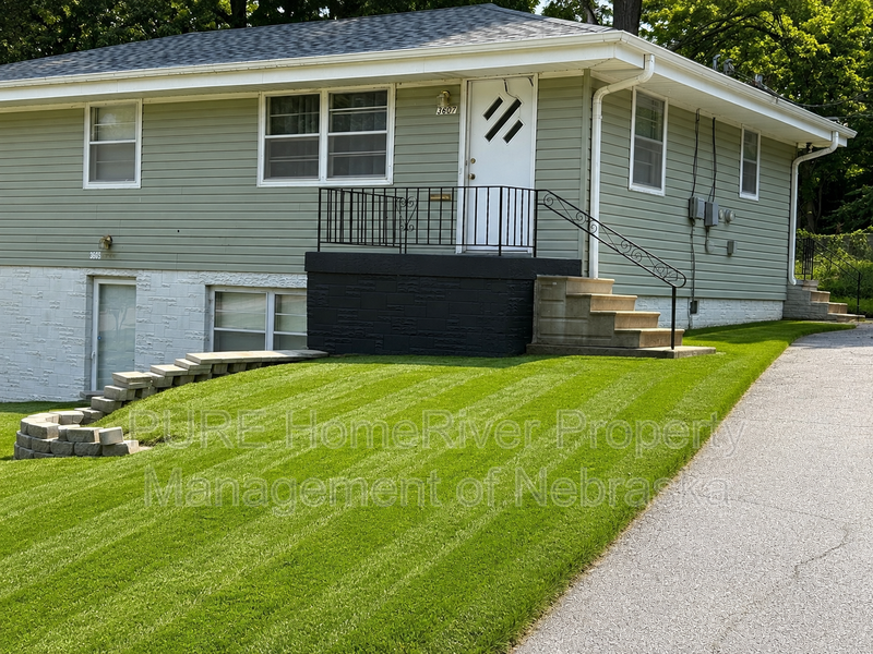 3607 Ernst St