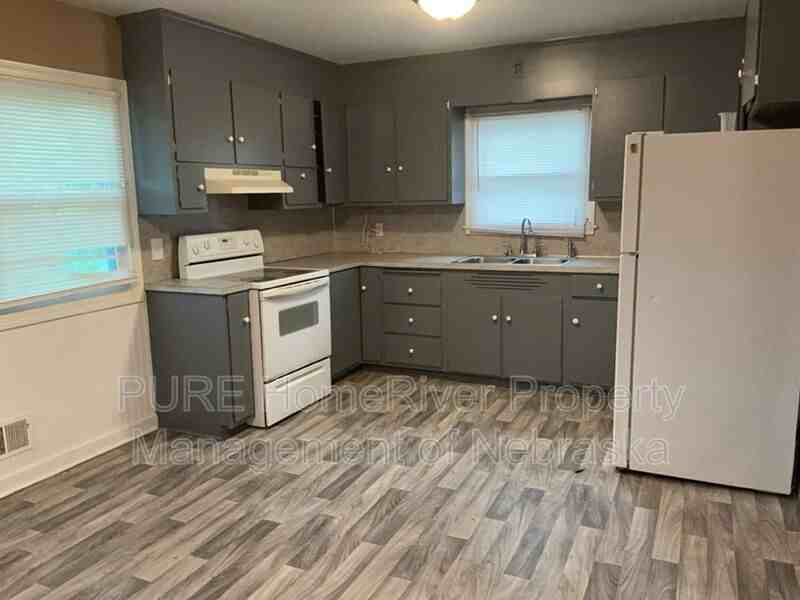 5236 Ames Ave - Photo 3 of 36