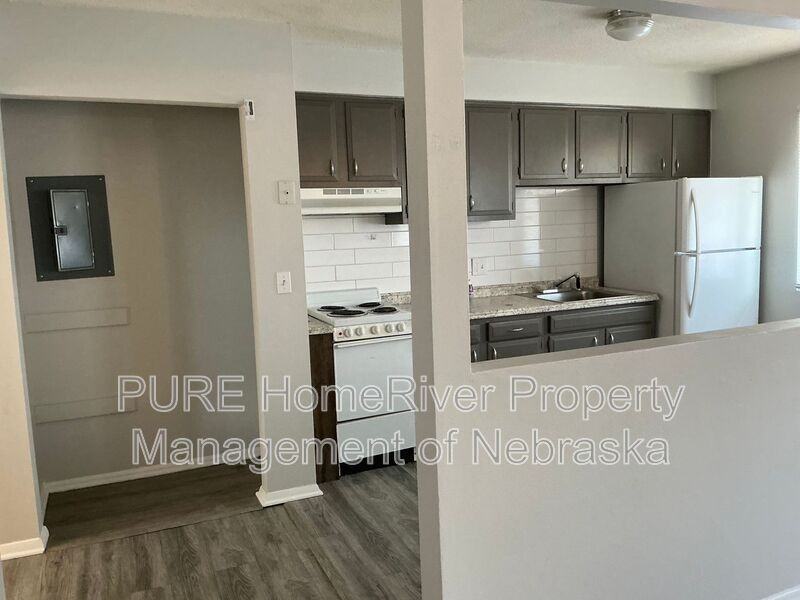4422 S 25th St #12 - Photo 4 of 17