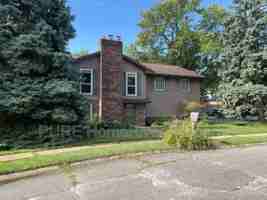 featured image of 10821 Curtis Avenue Cir