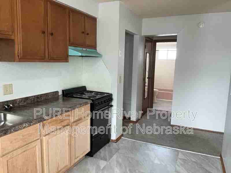 4422 S 25th St #10 - Photo 5 of 15