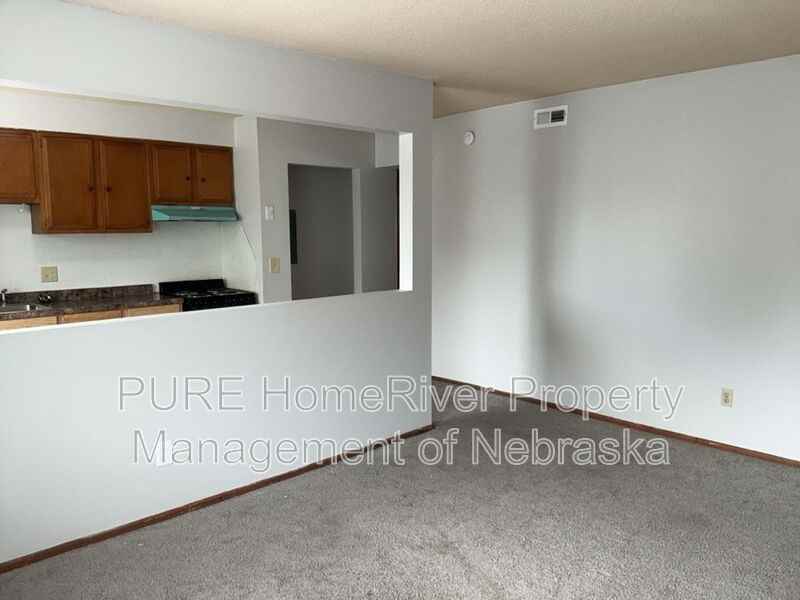 4422 S 25th St #10 - Photo 7 of 15