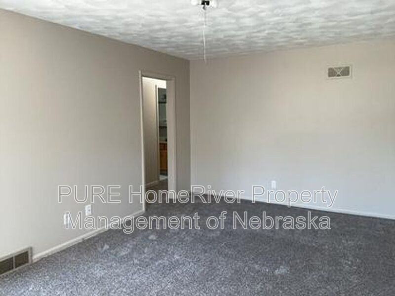 3107 S 44th Ave - Photo 7 of 13