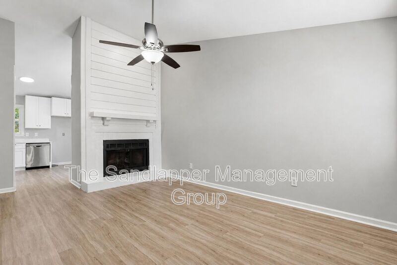 5230 - Photo 3 of 21