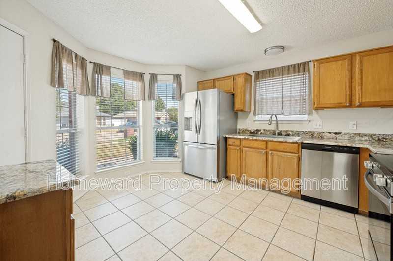 3625 Garden Springs Dr - Photo 4 of 12