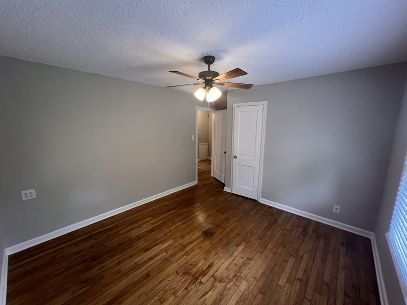 111 Glenhaven Rd - Photo 5 of 7