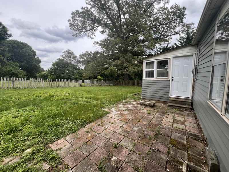 111 Glenhaven Rd - Photo 7 of 7