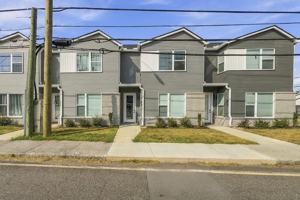 featured image of 2725 Whittle Springs Rd