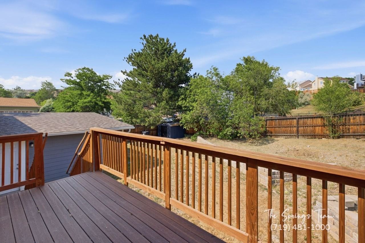 1239 Suncrest Way - Photo 4 of 50
