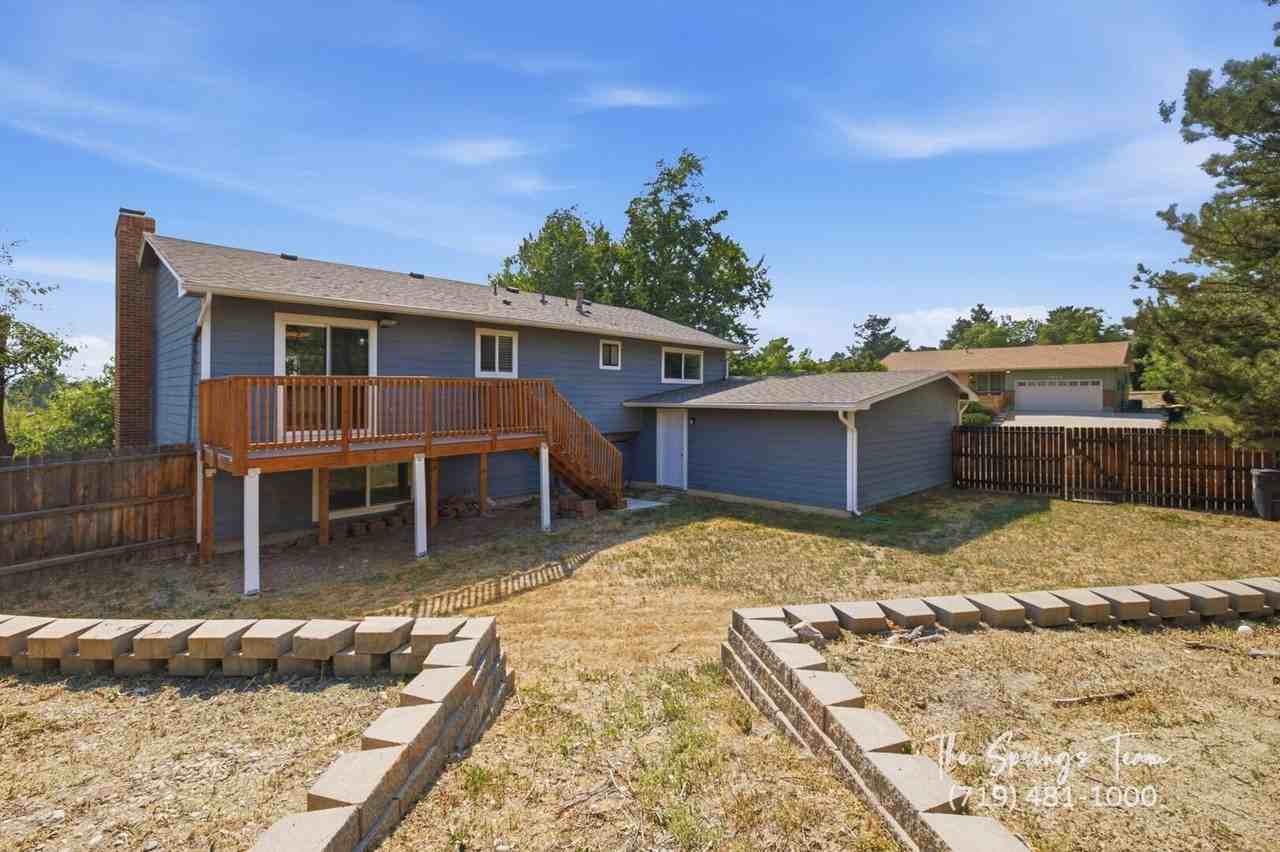 1239 Suncrest Way - Photo 5 of 50