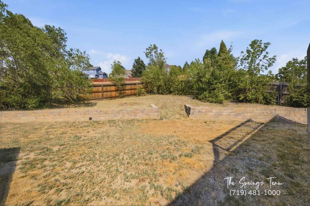 1239 Suncrest Way - Photo 7 of 50